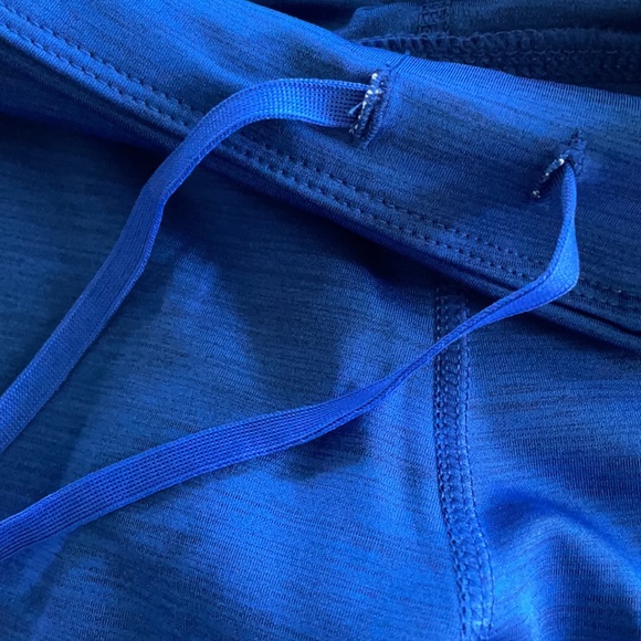 ❗️NIKE RUNNING DRI FIT MID RISE MESH CROP LEGGINGS - Picture 12 of 15